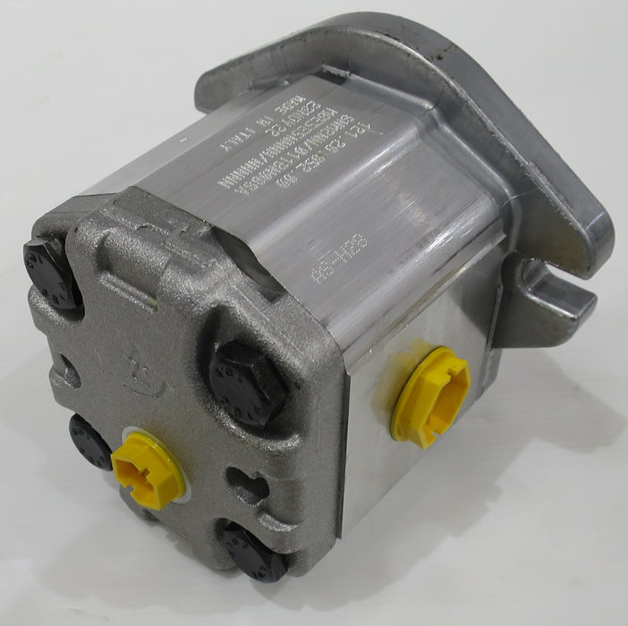 121.20.052.00  GEAR MOTOR